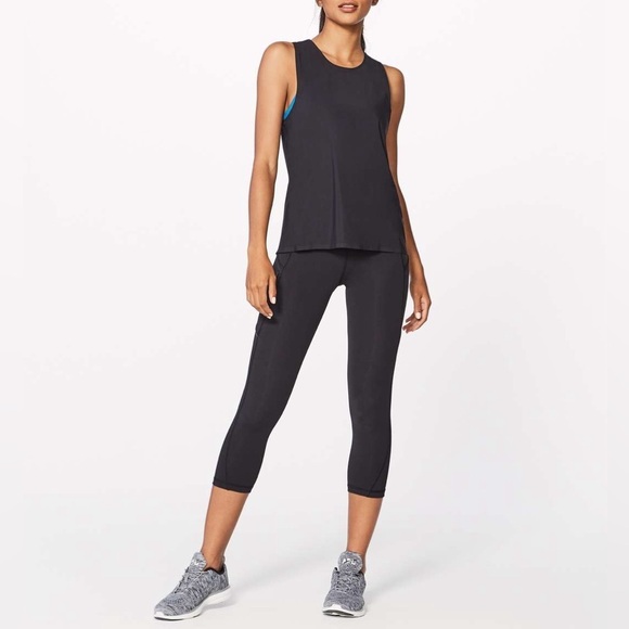 Women’s LULULEMON Athletica Run On black Tank size 8 - Picture 3 of 10
